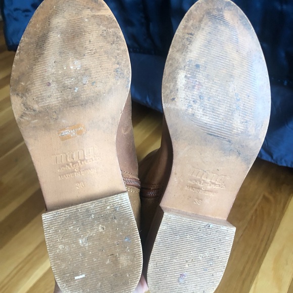 barely worn, great boots - Picture 3 of 4